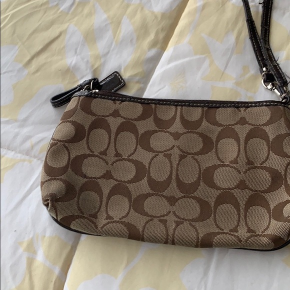 Sold - Picture 3 of 6